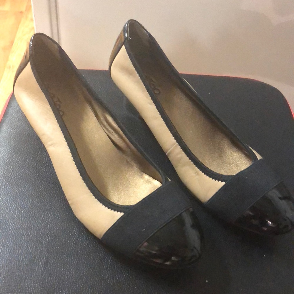Women shoes beige and black 39